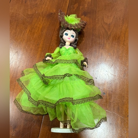 Vintage Southern Belle Boudoir Bradley Doll Bright Green Ruffled Gown BIG EYES - Picture 7 of 8